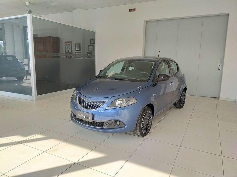 Lancia Ypsilon 1.0 FireFly 5 porte S&S Hybrid Gold