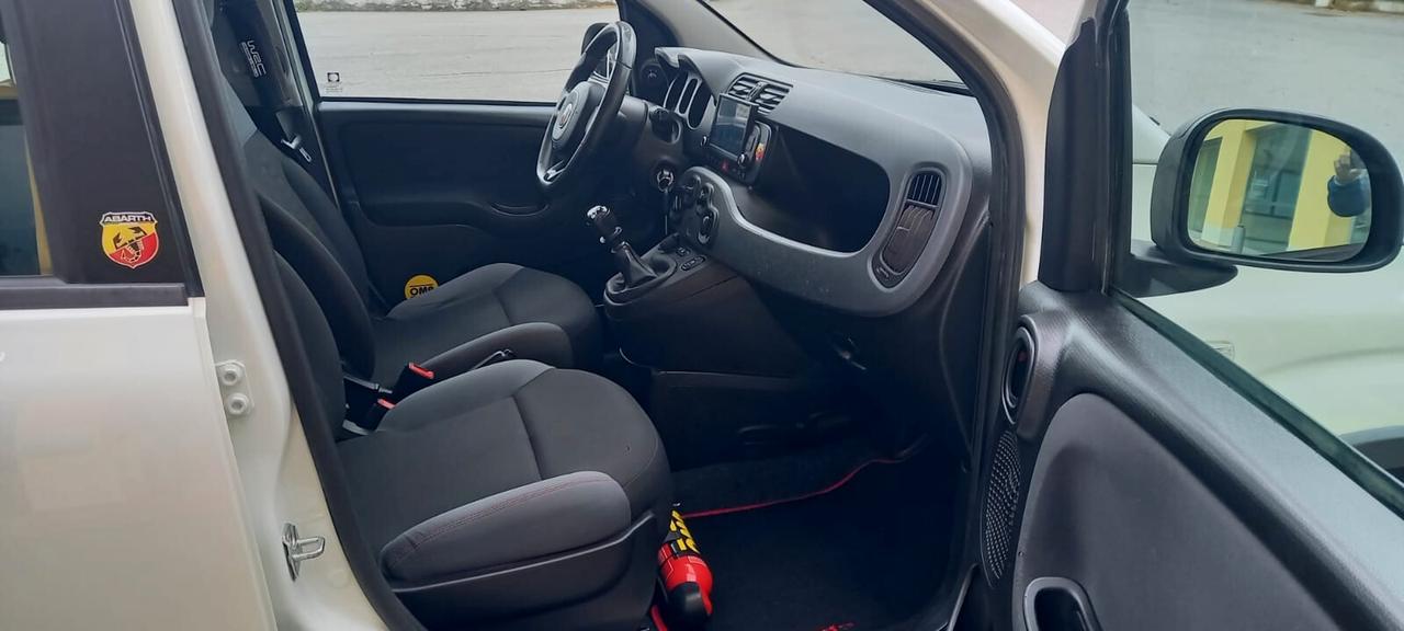 Fiat Panda Benzina cc. 900 Turbo CV. 86 Trazione Integrale 4x4 Euro 6D Utilizzabile anche per i Neopatentati.