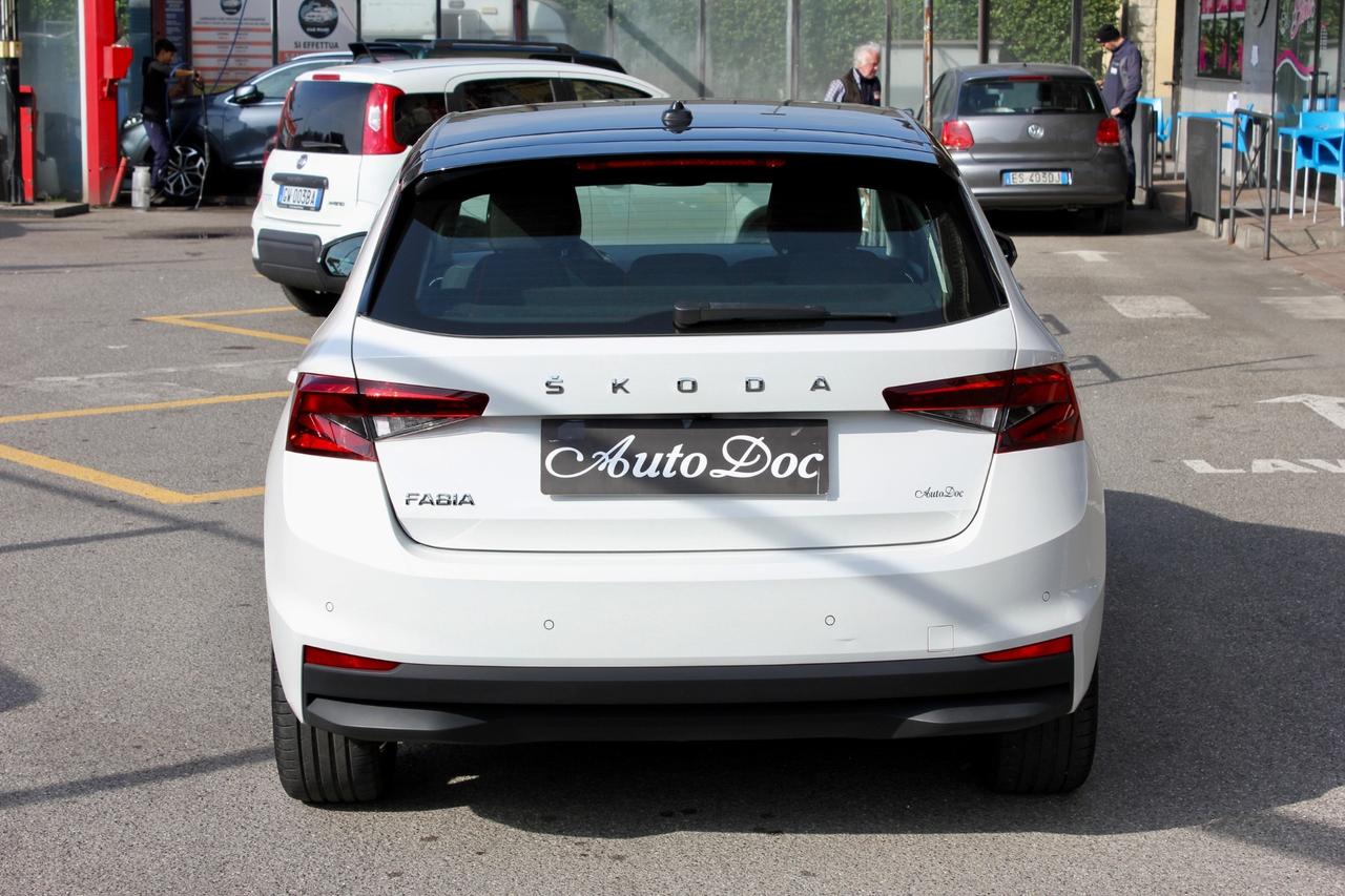 SKODA FABIA 1.0 TSI DSG 110 CV STYLE APPLE CAR PLAY SENSORI