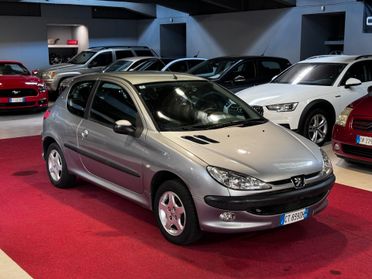 Peugeot 206 1.1 3p. S