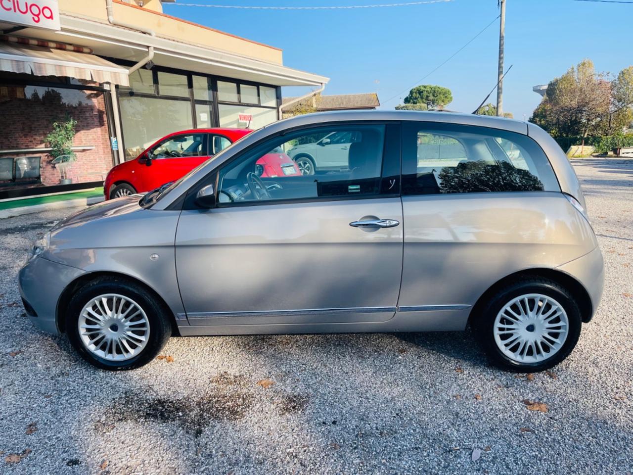 Lancia Ypsilon 1.2 111.000km!!! Ok Neopatentati