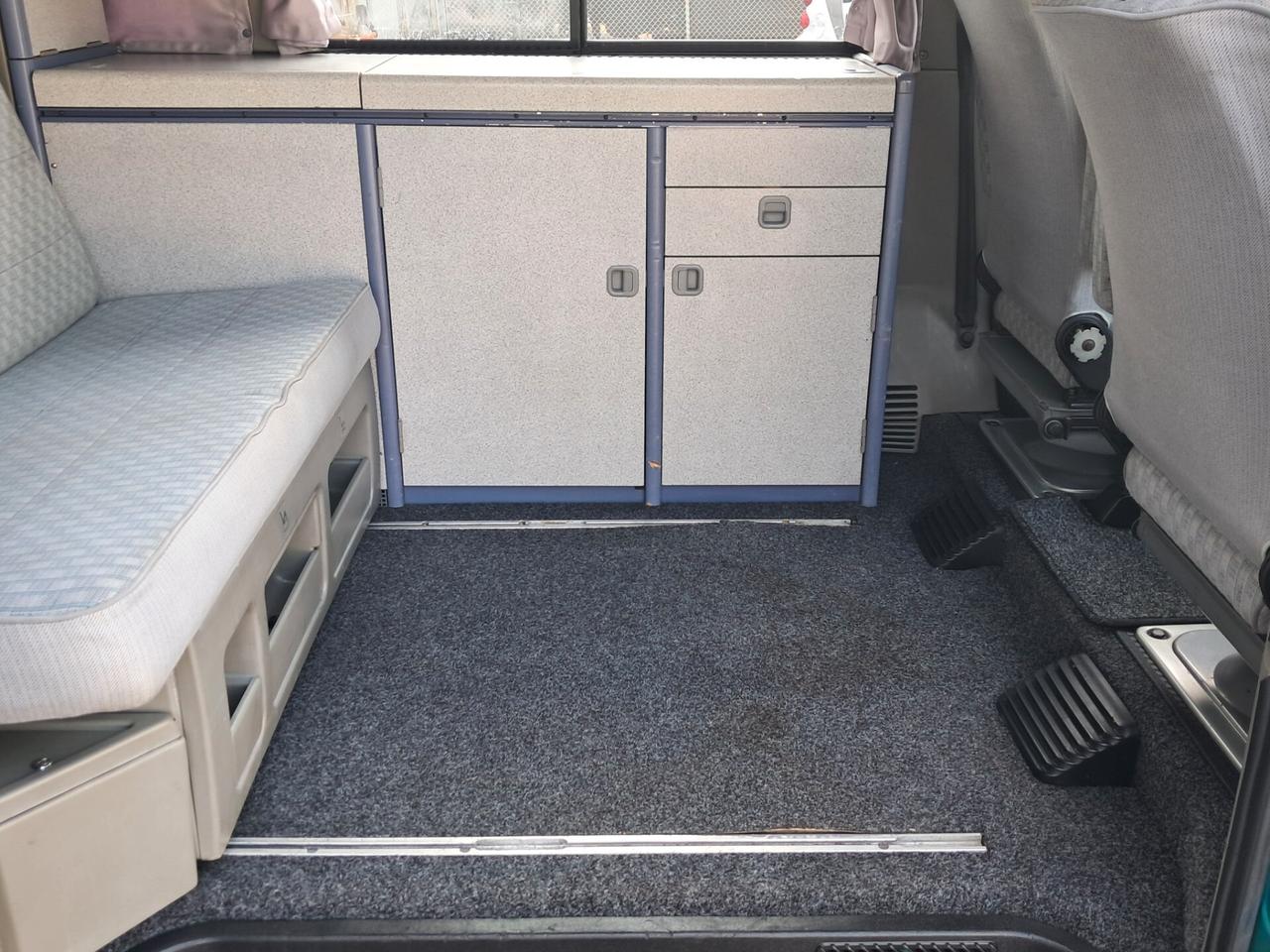 WESTFALIA T4 CALIFORNIA COACH 2.4 DIESEL