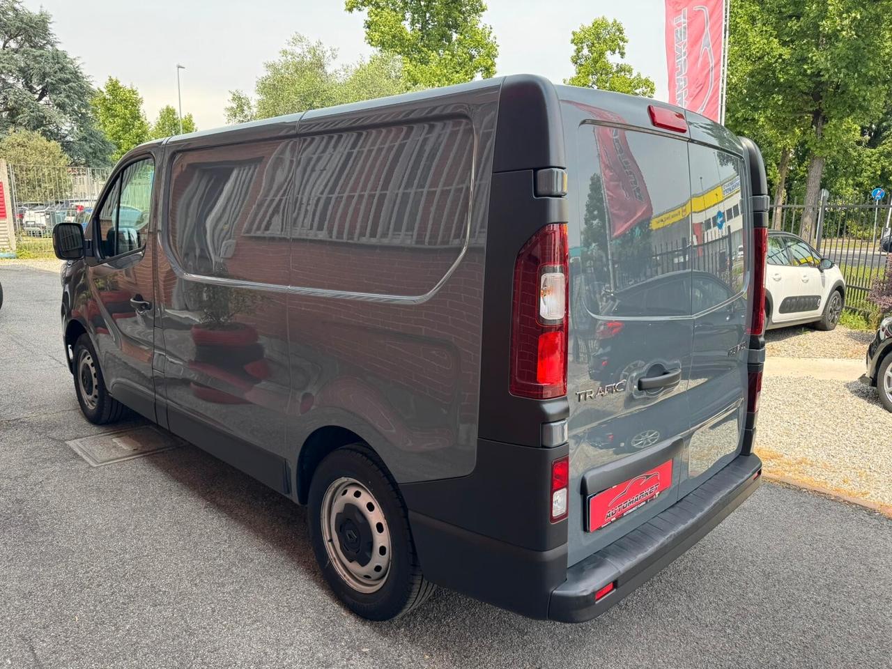 Renault Trafic T27 2.0 dCi 110CV PC-TN Furgone Ice