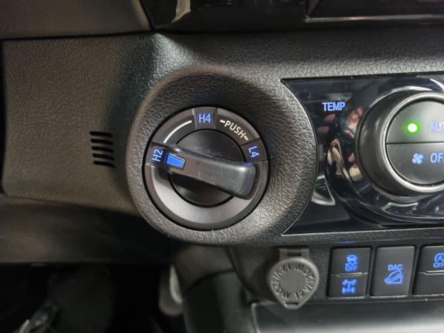 TOYOTA Hilux 2.8 D A/T 4WD 4 porte Double Cab