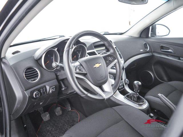 CHEVROLET Cruze 1.6 5 porte LT