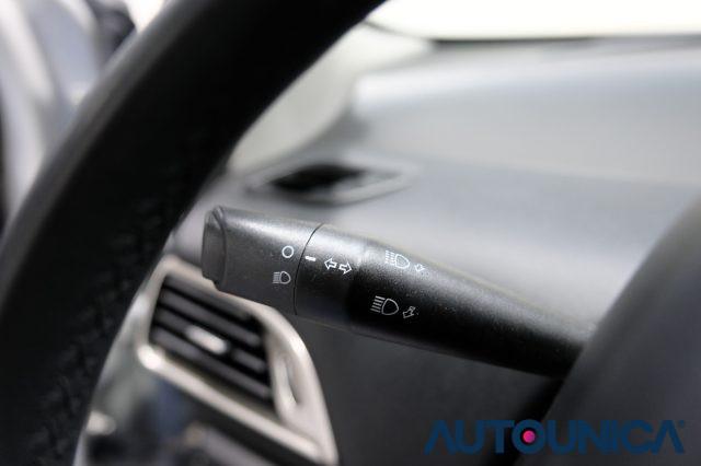 LANCIA Ypsilon 1.2 69 CV 5 PORTE GPL ECOCHIC GOLD NEOPATENTATI