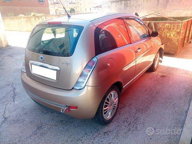 Lancia Ypsilon 1.3 MJT 90CV Oro