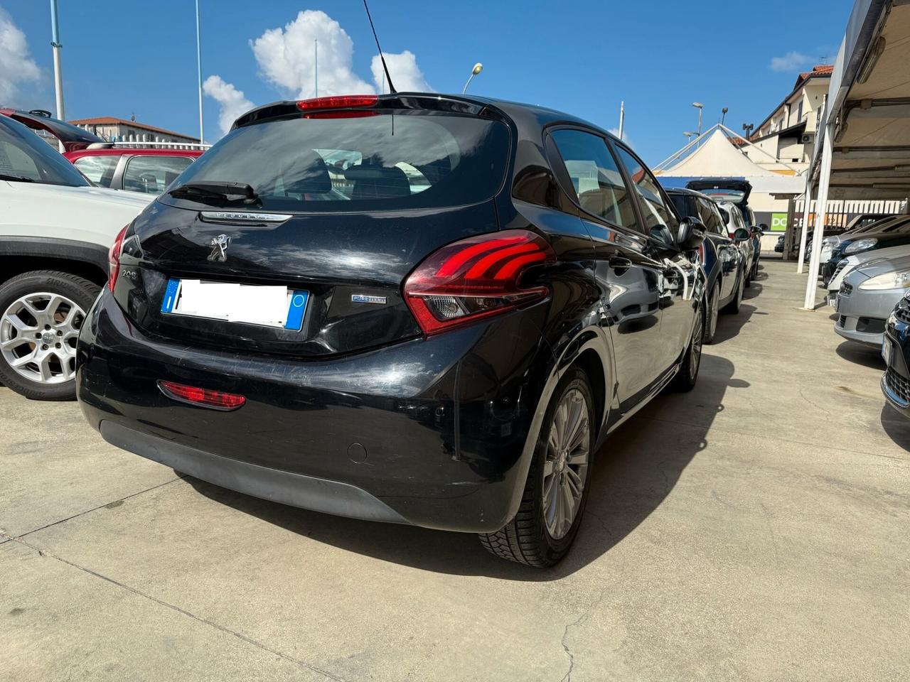 PEUGEOT 208 1,2 B/GPL