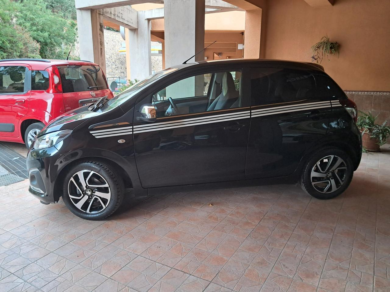 Peugeot 108 VTi 72 S&S 5 porte Allure