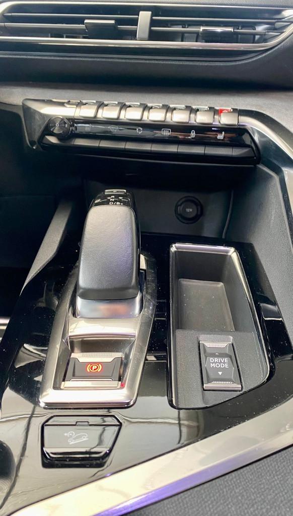 Peugeot 3008 1.6 hybrid4 phev GT 300cv e-eat8