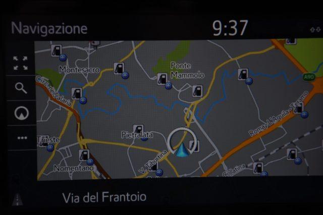 TOYOTA RAV 4 MY23 RAV4 2.5 HV (222CV) E-CVT AWD-i Business