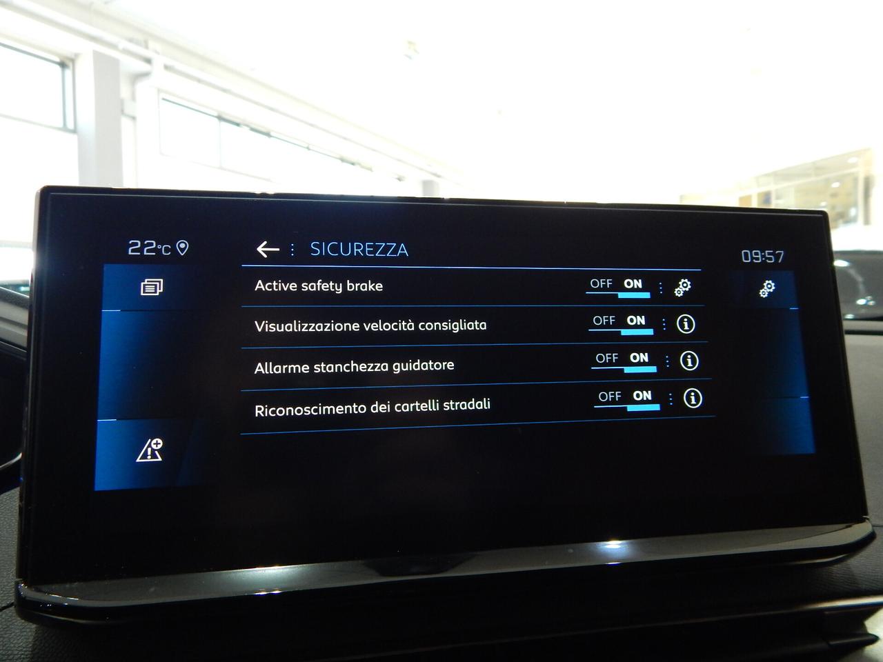 Peugeot 3008 1.5 bluehdi GT Pack S&S NAVI-PELLE ROSSA-PARK-LED-KAMERA