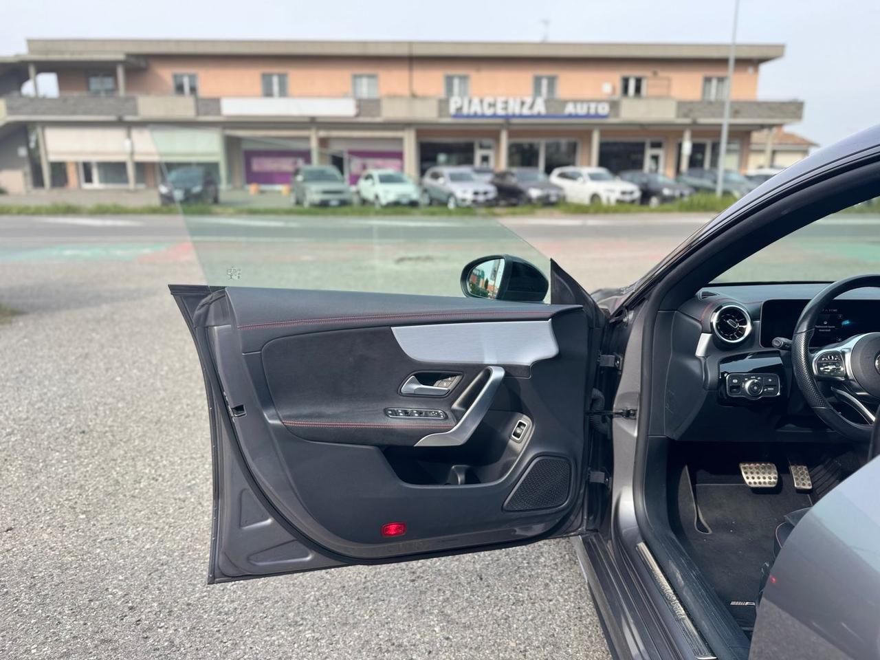 Mercedes-Benz CLA 180 Premium CLA 180 D #7164