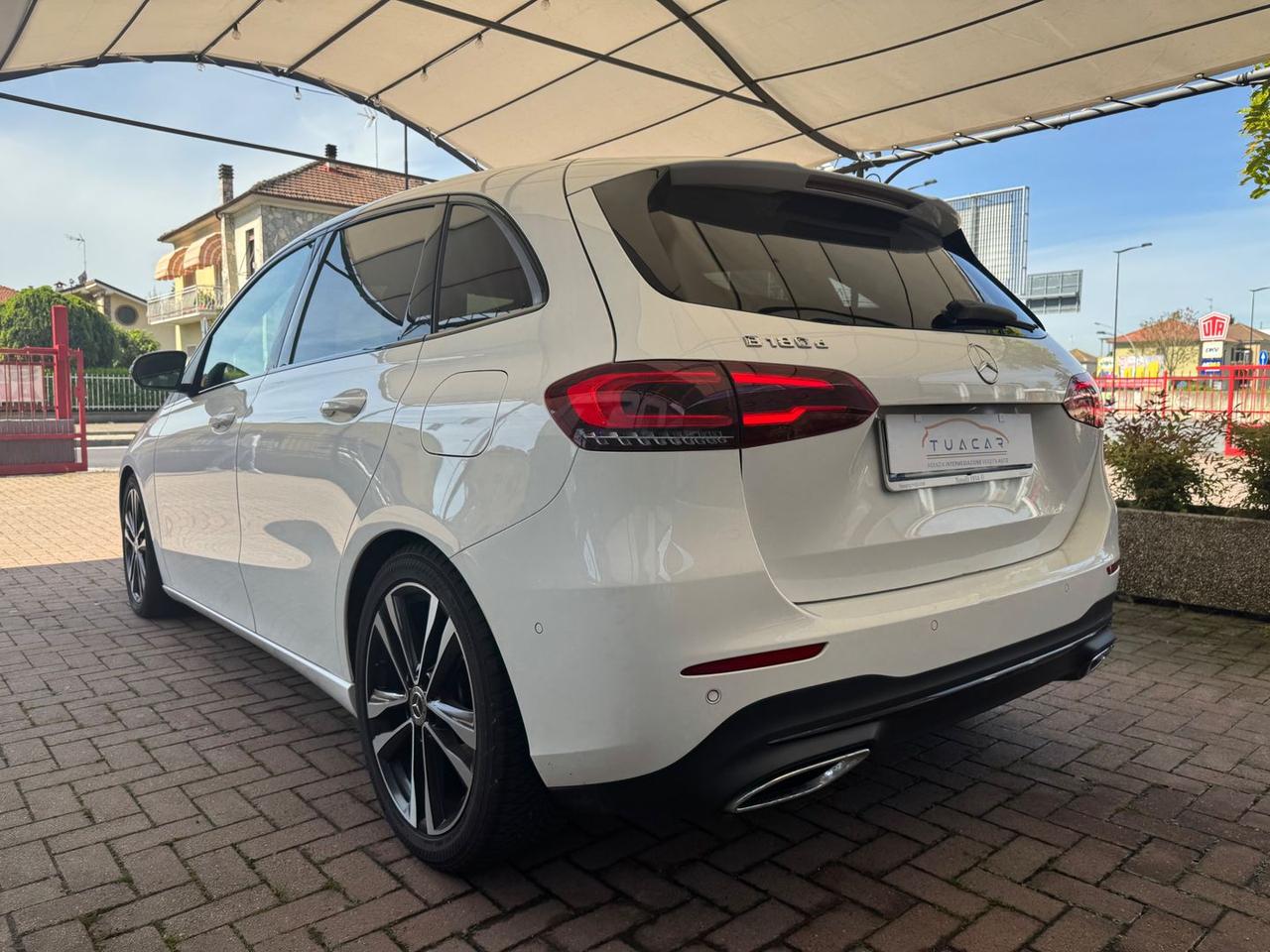 Mercedes-Benz B 180 Sport Plus B 180 D