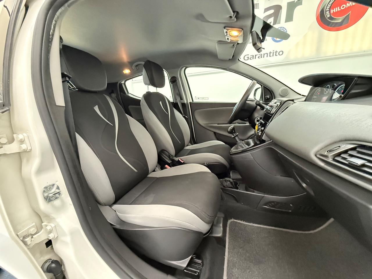 Lancia Ypsilon 1.2 69 CV GPL Gold 02/2015 NEOPATENTATI