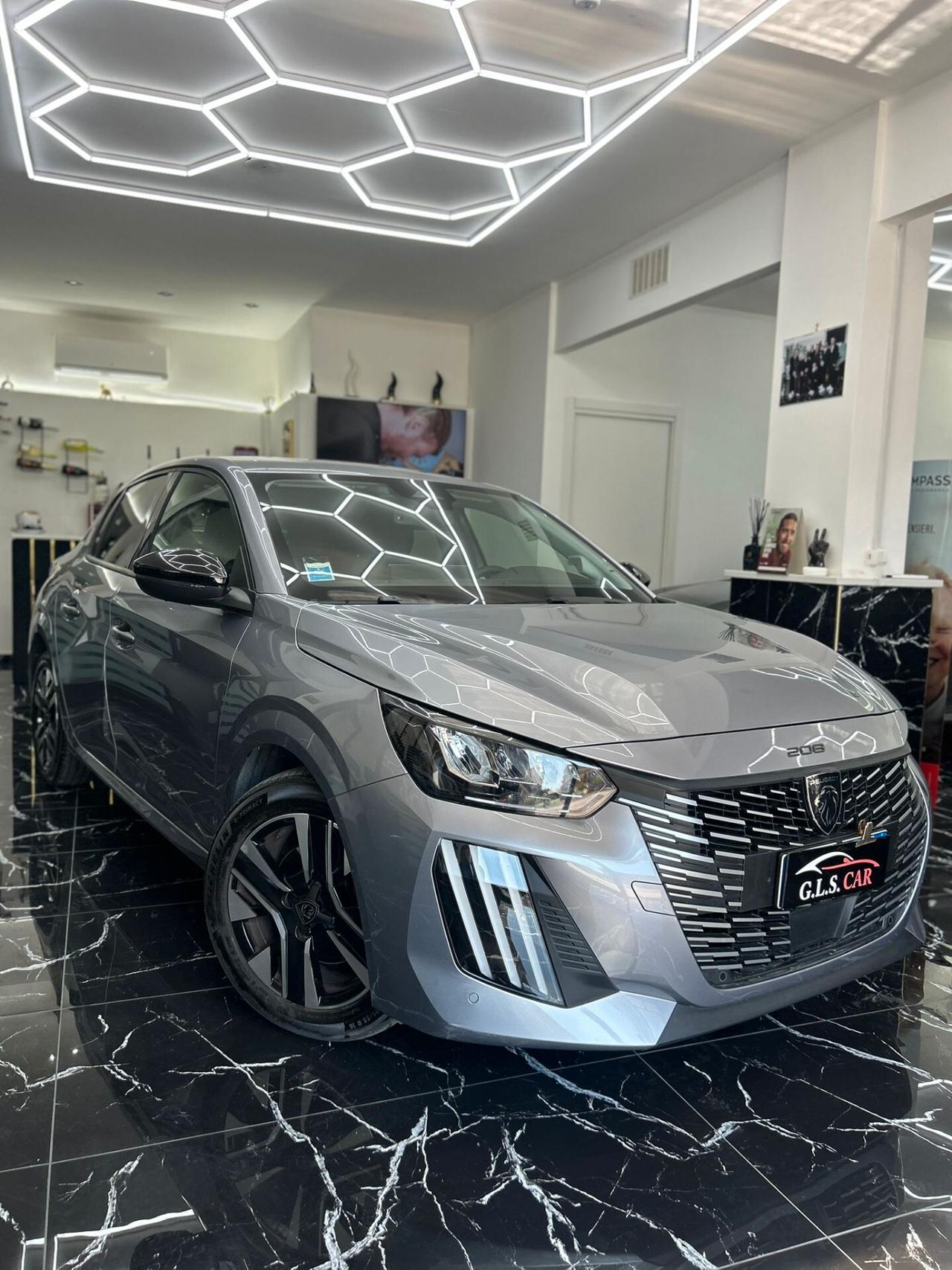 Peugeot 208 PureTech 1.2 Benzina 100 cv Stop&Start 5 porte Allure