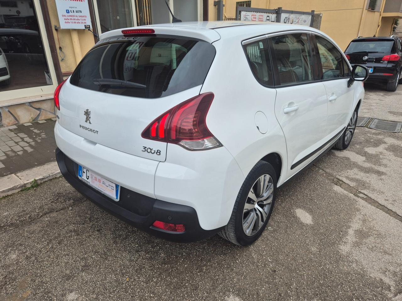 PEUGEOT 3008 1.6 HDI 120 CV ANNO 2017 LED NAVI KMCERT