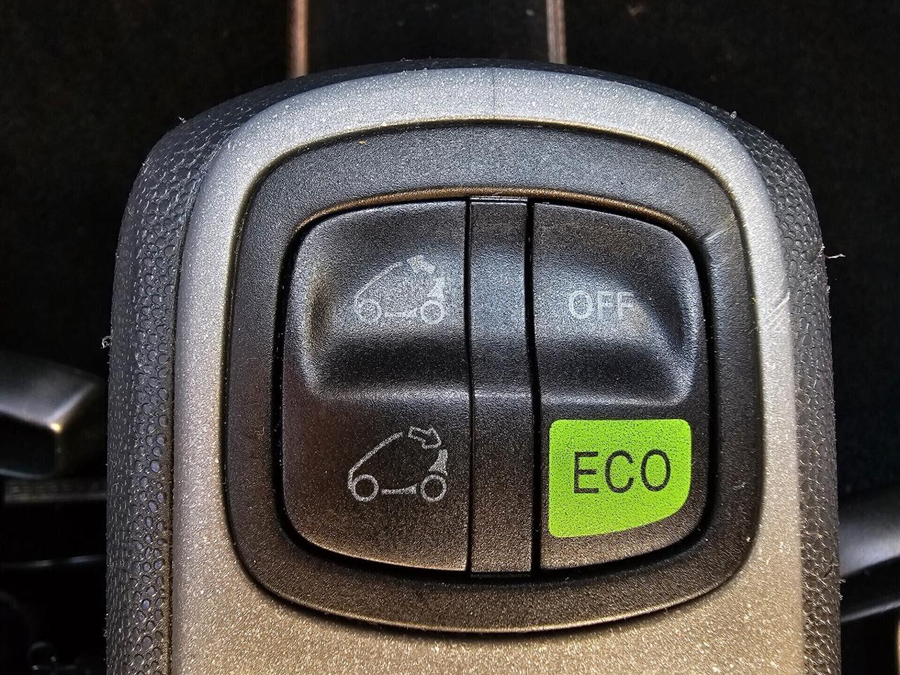 Smart ForTwo 1000 52 kW MHD cabrio passion - NeoPatentati