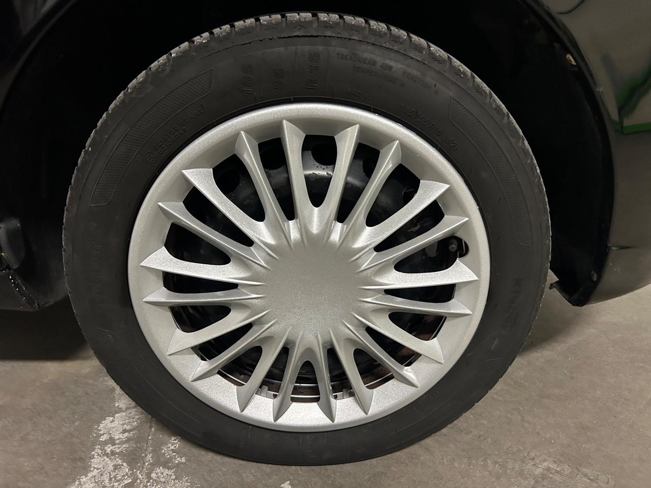 Lancia Ypsilon 1.2 69 CV Argento