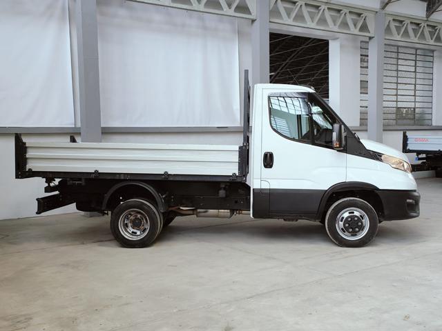 IVECO Daily 35C14 BTor 2.3 HPT Ribaltabile Trilaterale