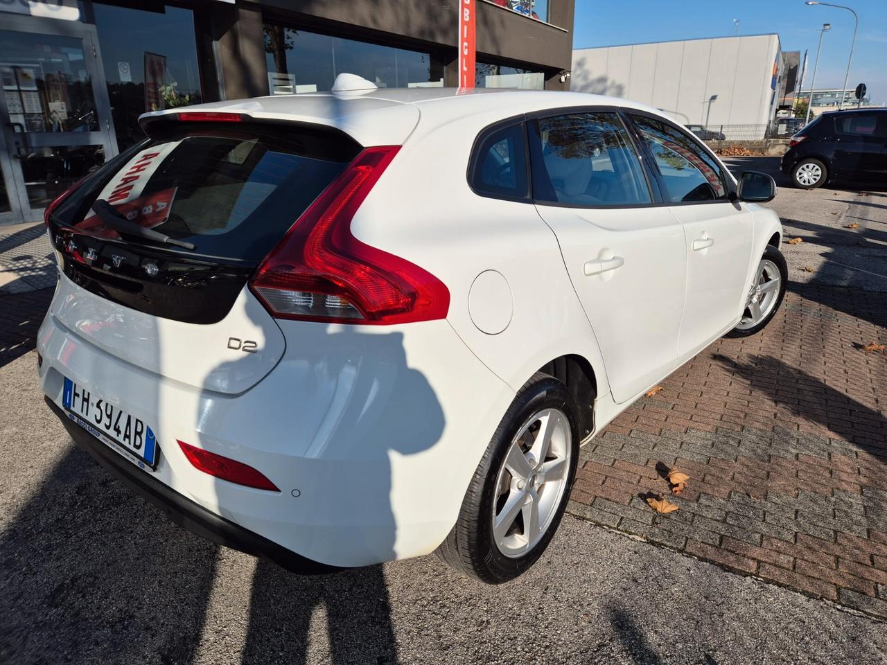 Volvo V40 120CV D2 BUSINESS E6B--Pass. incluso!