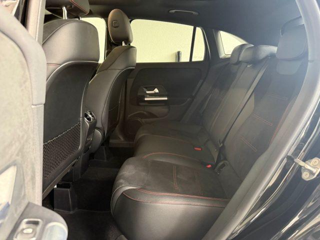 MERCEDES-BENZ GLA 200 d Automatic Premium