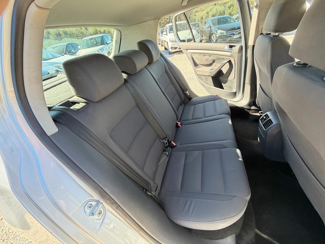 Volkswagen Golf 1.9 TDI 5p. Sportline 77 kw 105 cv 274.805 km