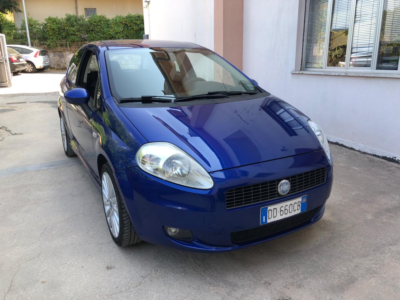 Fiat Grande Punto Grande Punto 1.4 Starjet 16V 3 porte Dynamic