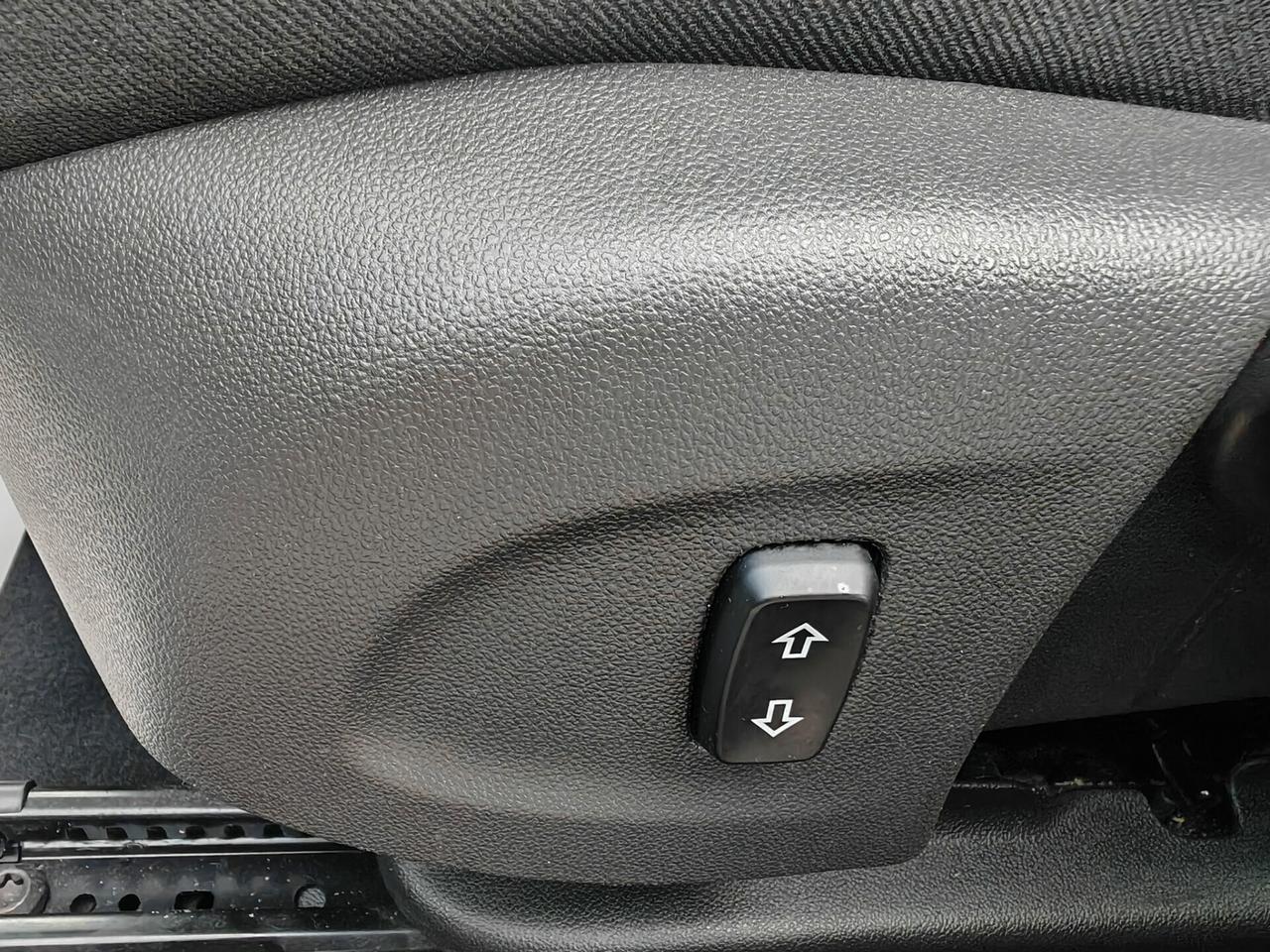 Opel Crossland 1.2benzina 64000km 2022