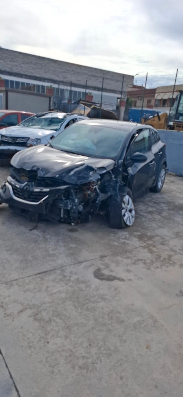 Anno 2020 Renault Captur Blue dCi 95 CV Intens