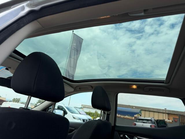 Nissan Qashqai 1.5 dCi N-Connecta