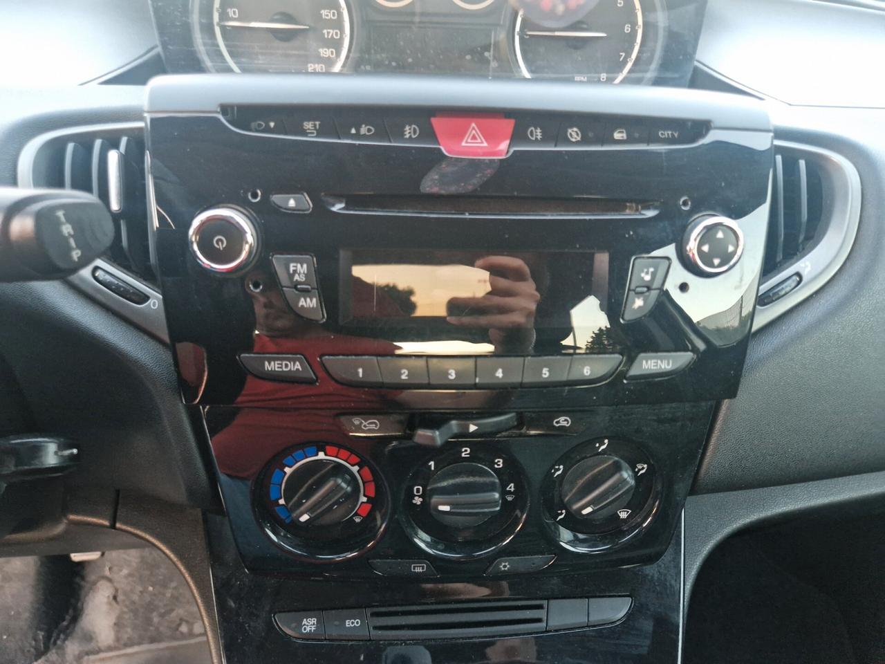 Lancia Ypsilon GPL S&S Platinum - 2011