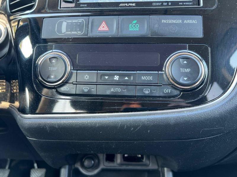 Mitsubishi Outlander 2.2 DI-D 4WD Instyle 7p.