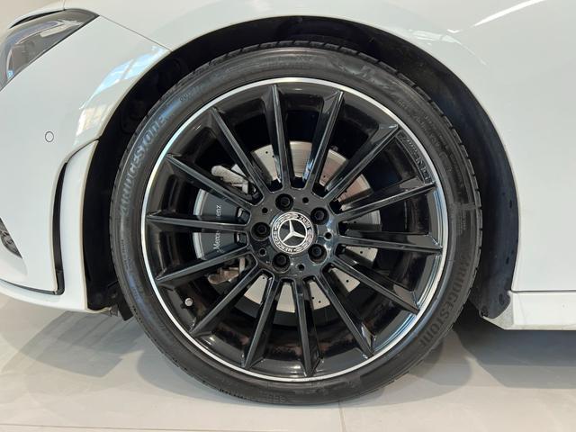 MERCEDES-BENZ CLA 200 d Automatic Shooting Brake Premium Black Pack