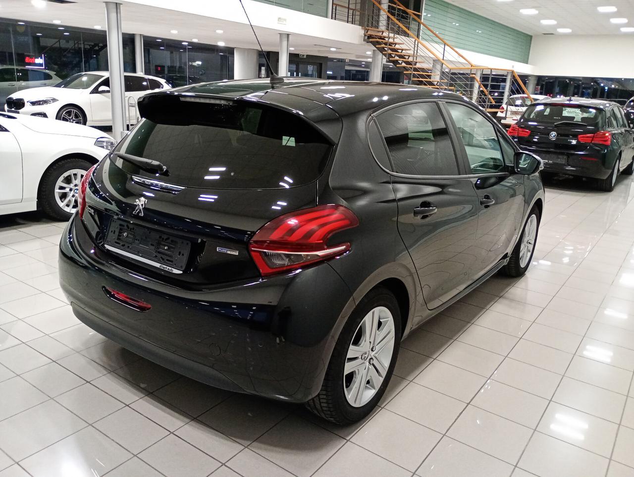 Peugeot 208 PURE TECH 82CV 5P STYLE - NEOPATENTATI