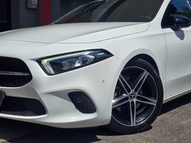 MERCEDES-BENZ A 200 d Automatic LED Ambient 64 MBux Navi NIGHT Pack 18