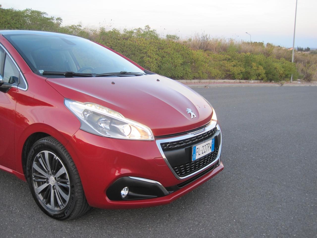 Peugeot 208 PureTech Turbo 110 EAT6 S&S 5 porte Allure