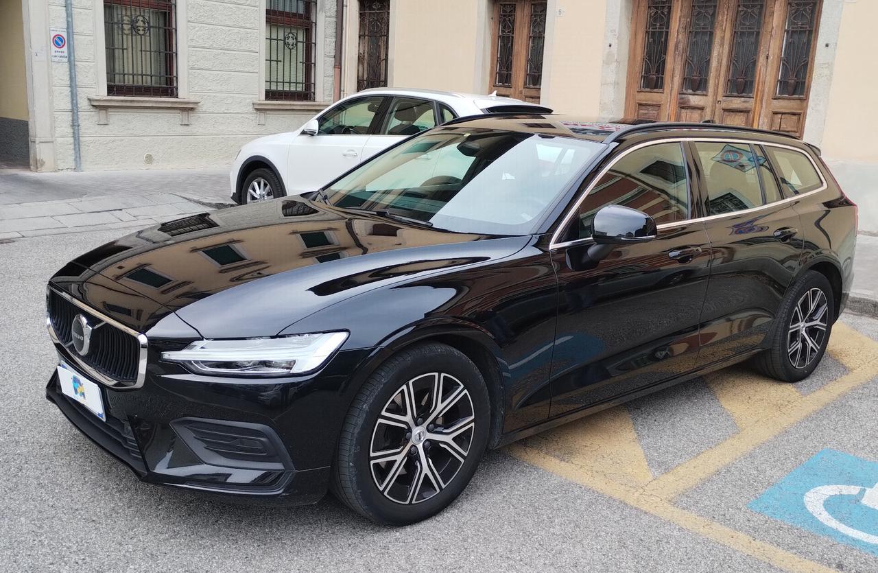 Volvo V60 2.0 MHEV Hybrid Core PROMMO