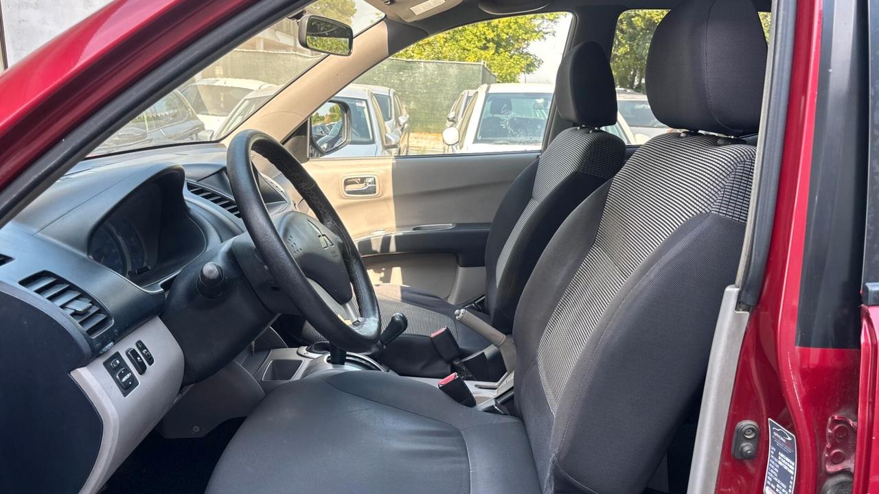 Mitsubishi L200 2.5 DI-D/136CV cambio automatico 4post