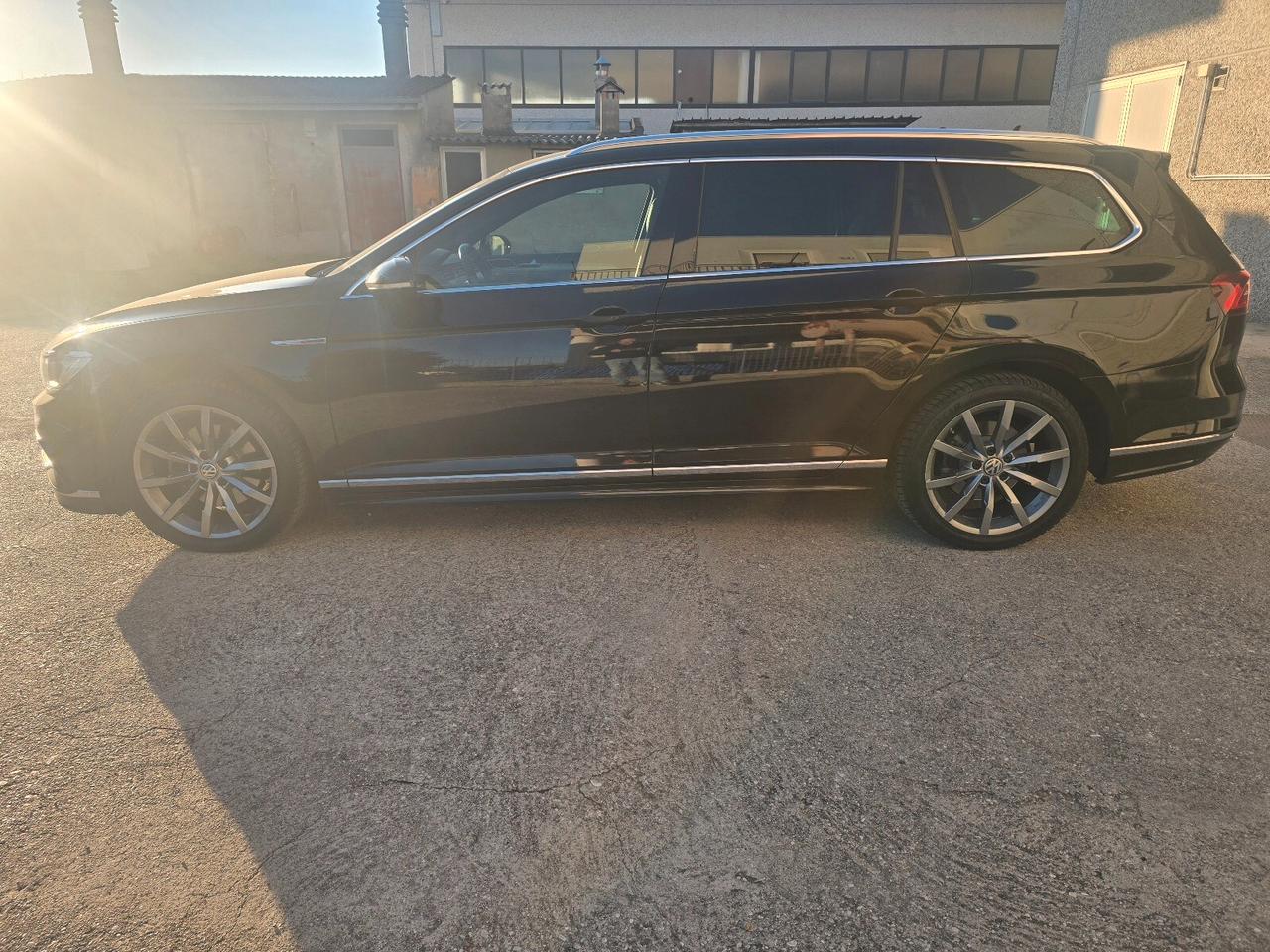 Volkswagen Passat Variant 2.0 TDI SCR 190 CV 4MOTION DSG Executive BMT