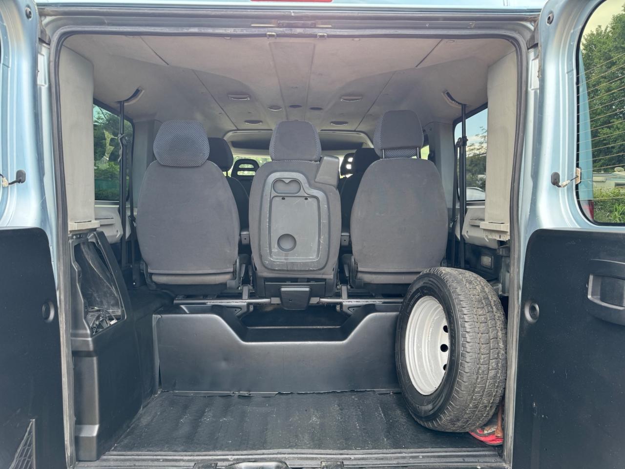 Pulmino Peugeot Boxer 2.2 HDI 120CV 9 posti 2010