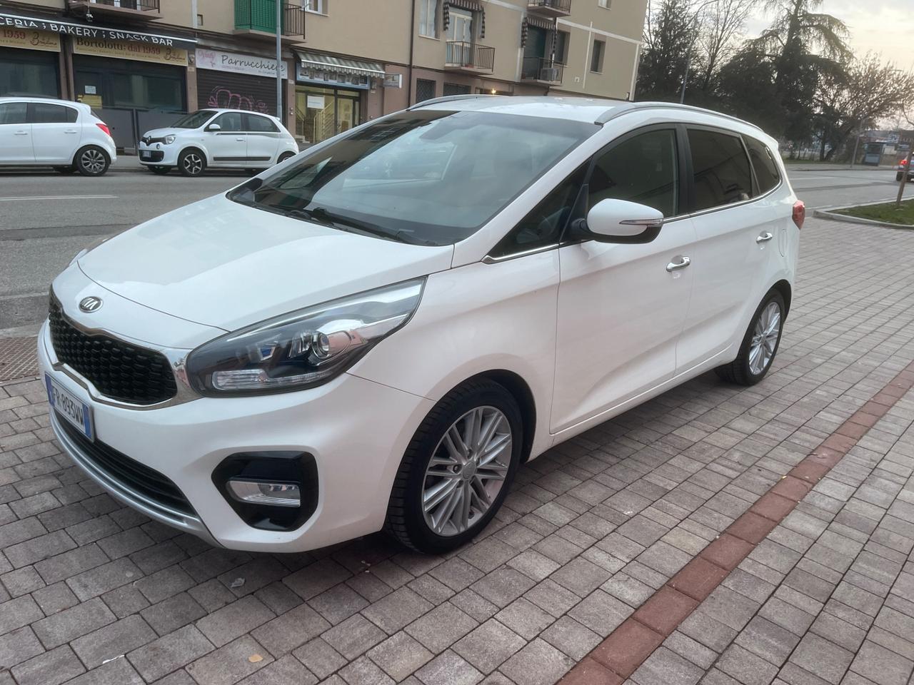 Kia Carens 1.7 CRDi 115 CV Business Class