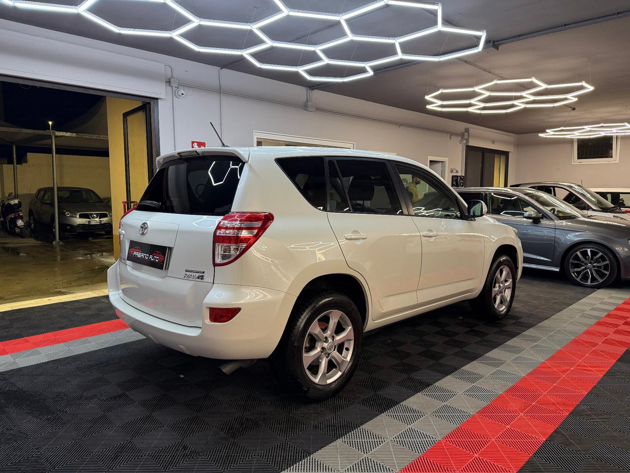 Toyota RAV 4 Crossport 2.2 D-4D - FABIANOAUTO