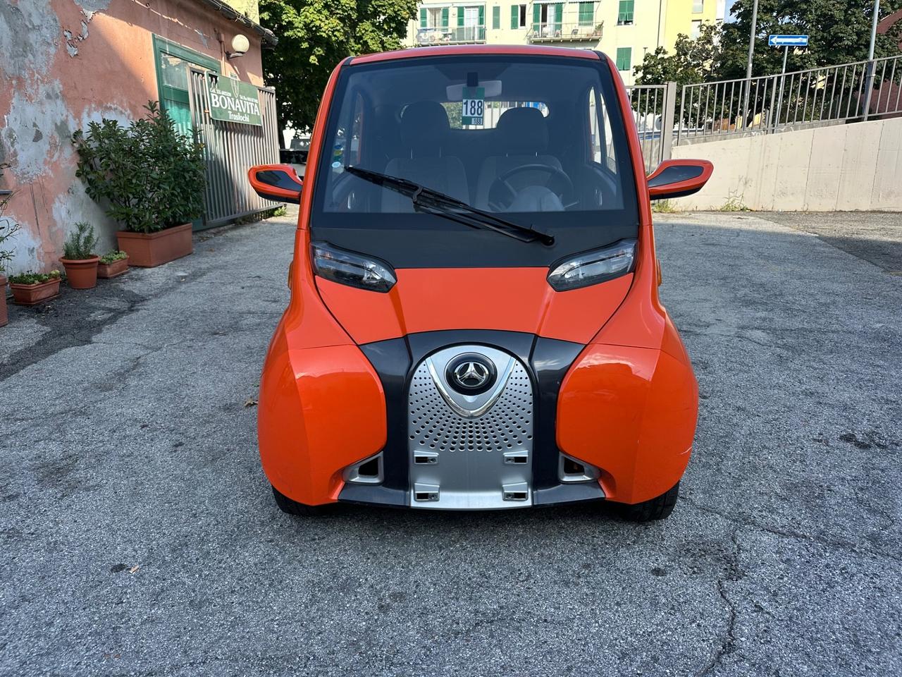 Xev Kitty HS