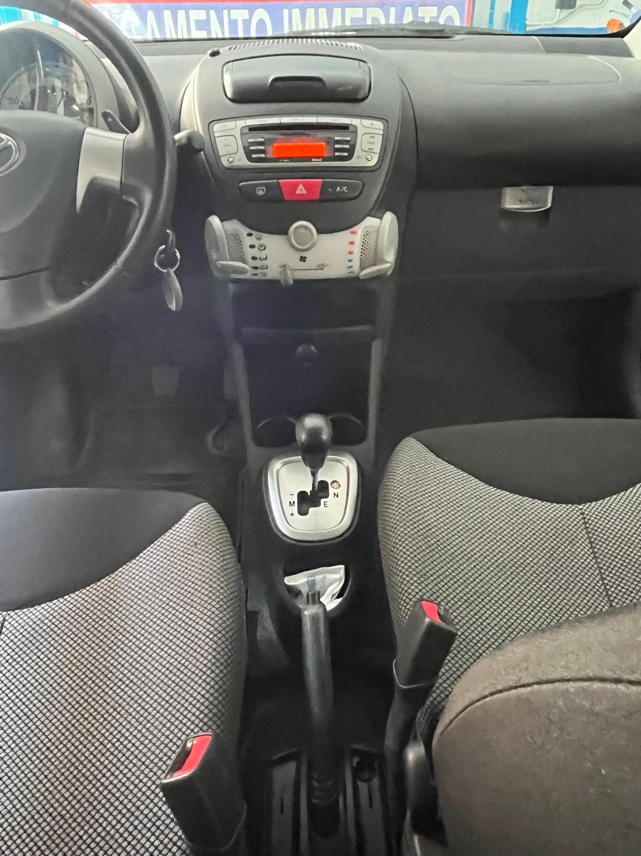 Toyota Aygo 1.0 12V VVT-i 5 porte TOBASCO Connect MMT