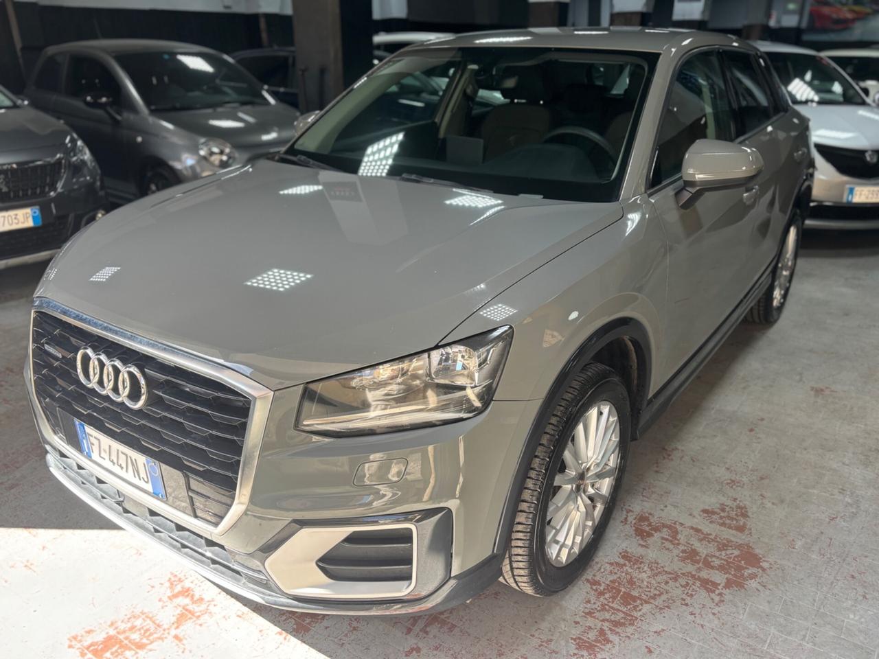 Audi Q2 35 TDI quattro S tronic Business Design