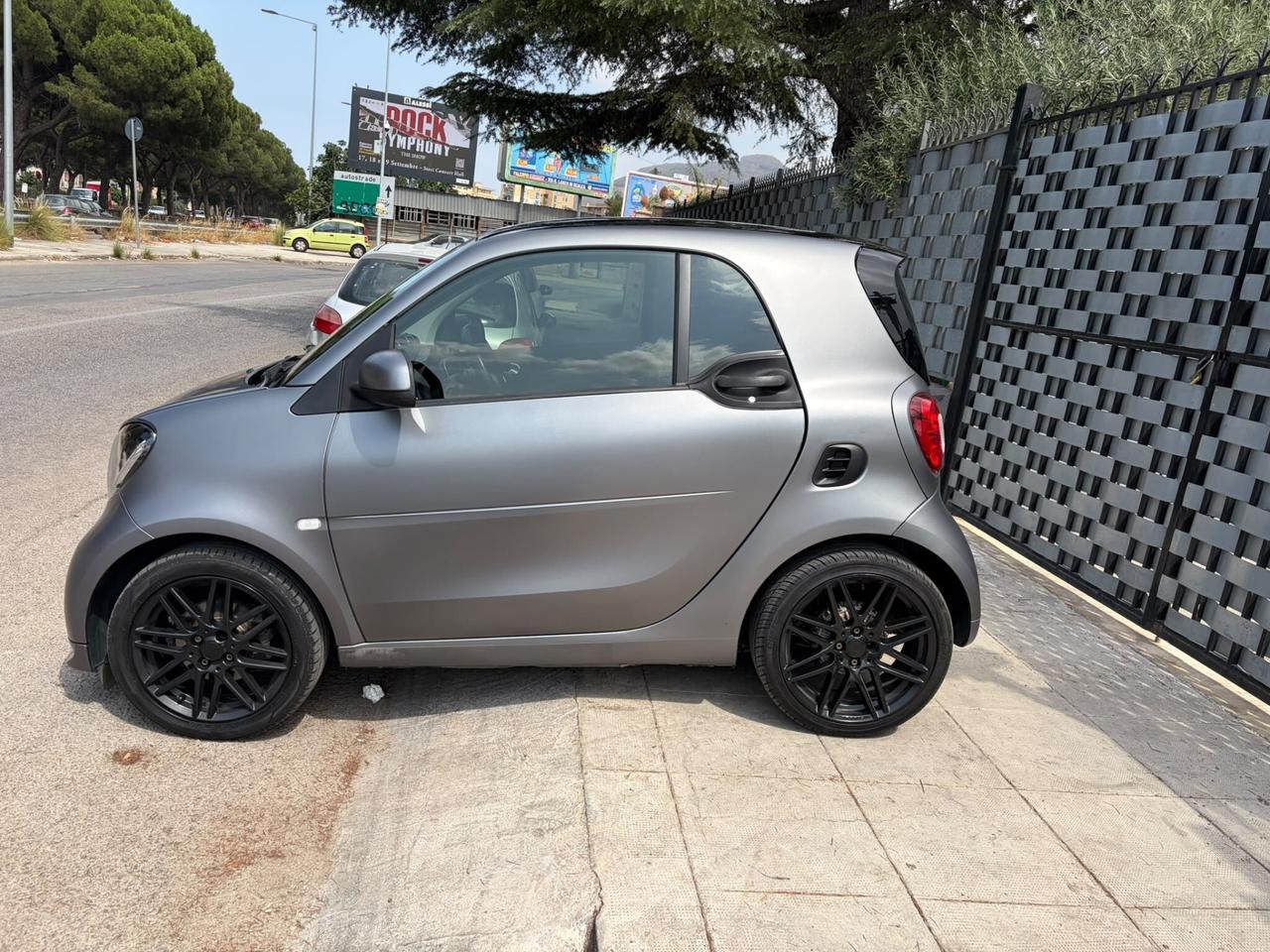 Smart fortwo Brabus 2019
