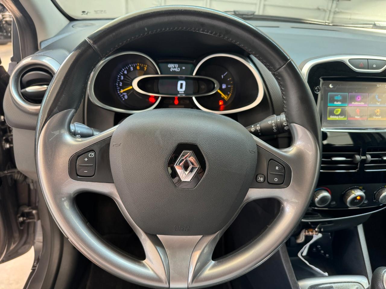 Renault Clio 0.9 TCe 12V 90CV Start&Stop 5 porte Duel2