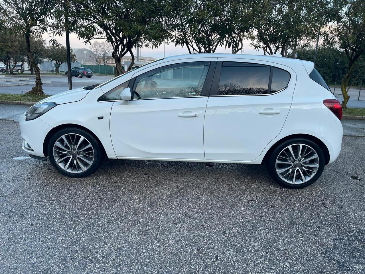 Opel Corsa 1.4 90CV GPL Cosmo 5 porte Innovation