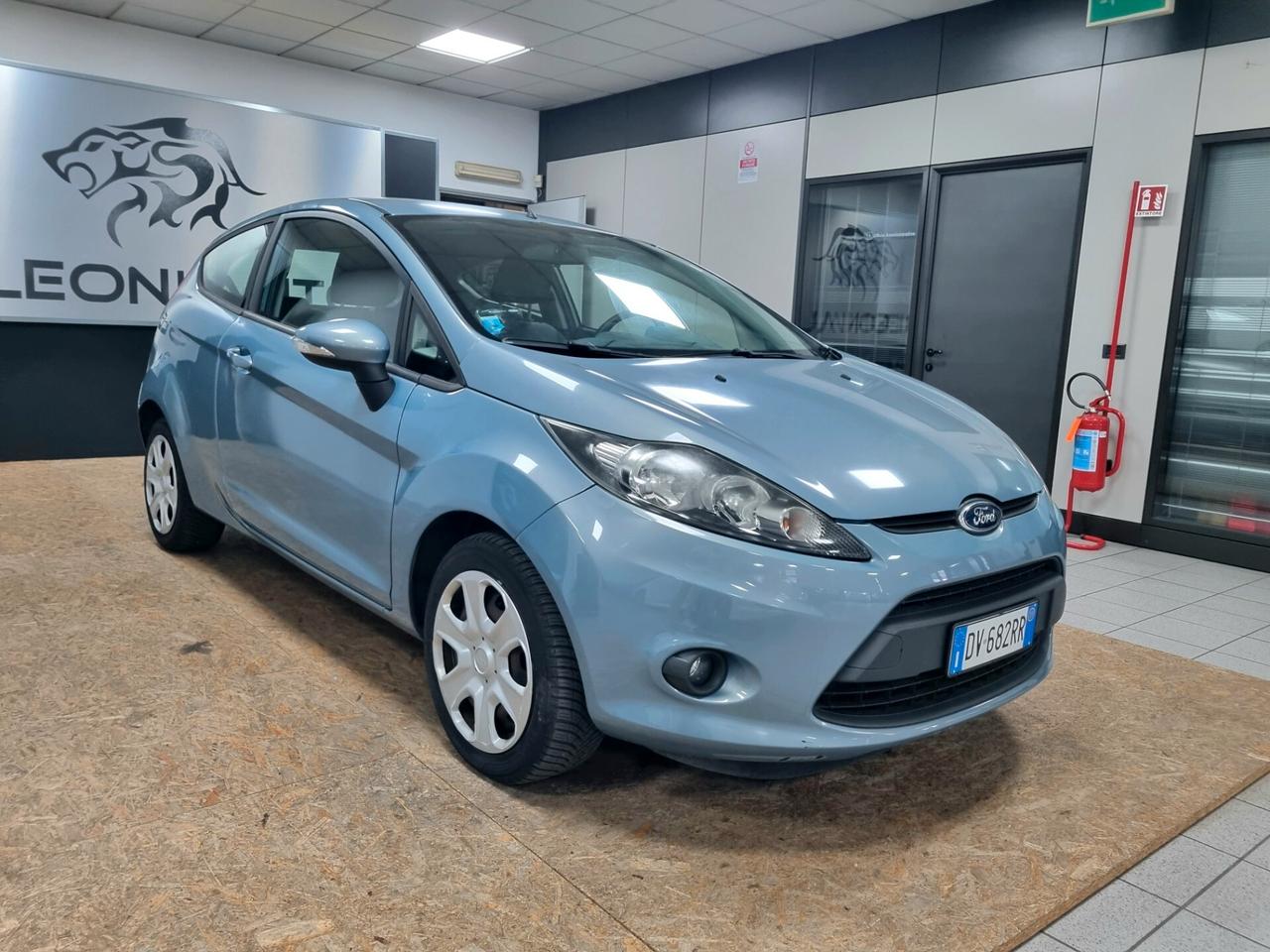 FORD FIESTA 1.2 BENZINA 82CV OK NEOPATENTATI
